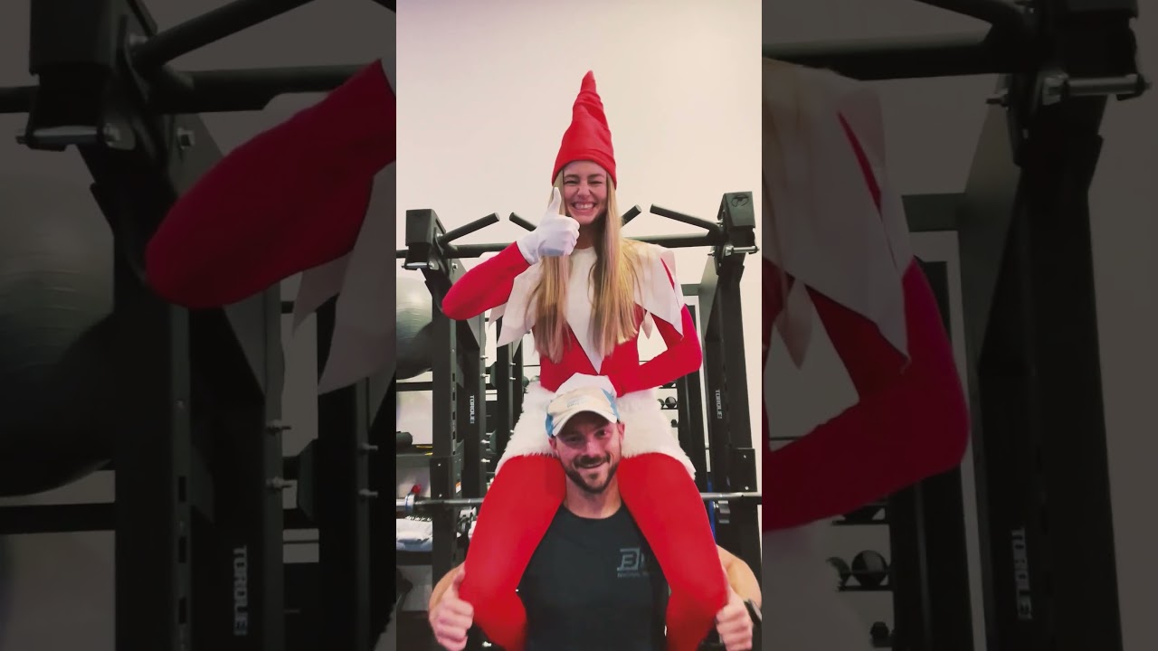 Christmas at the gym (in July). #evansville #newburgh #elfontheshelf #gymshorts #christmas2023